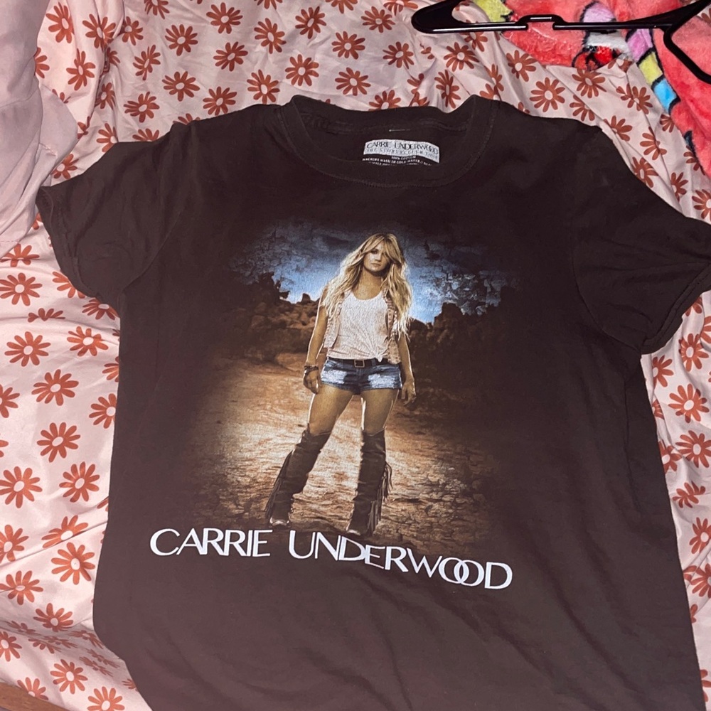 Vintage Carrie Underwood Graphic T-Shirt